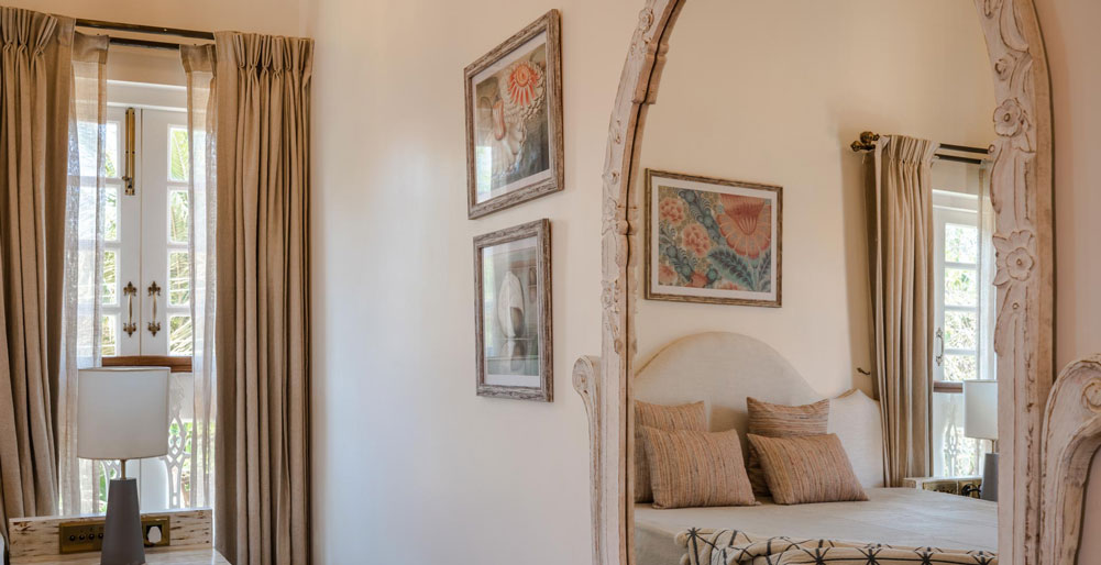 Aurelia - Villa C - Life size mirror